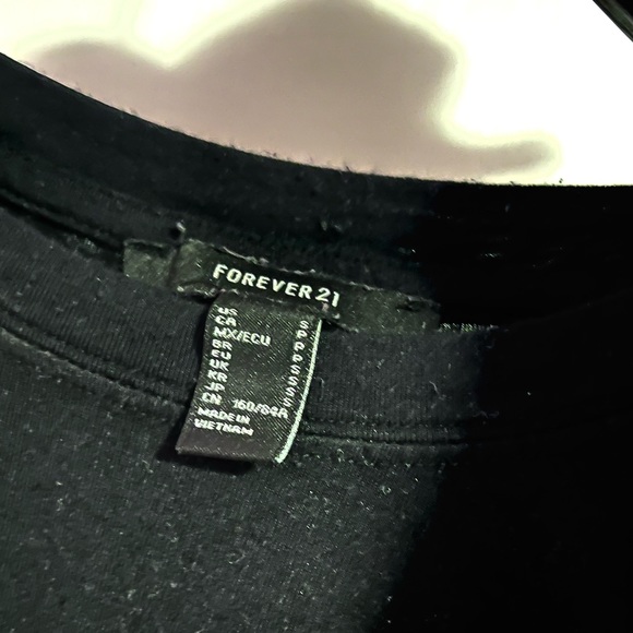 🟪 Forever 21 black long sleeve crop top with glitter stripes - Picture 4 of 5